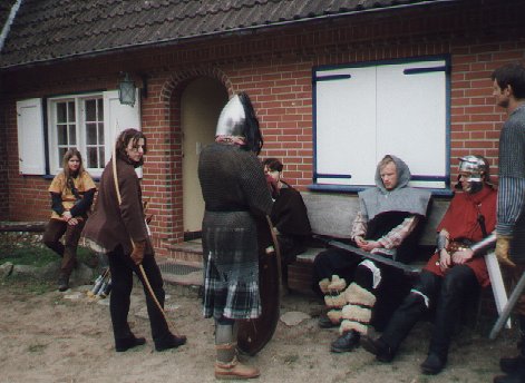 Soeldner_vorHaus.jpg (42430 Byte)