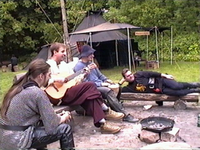 hs2Dennissingt.jpg (90940 Byte)