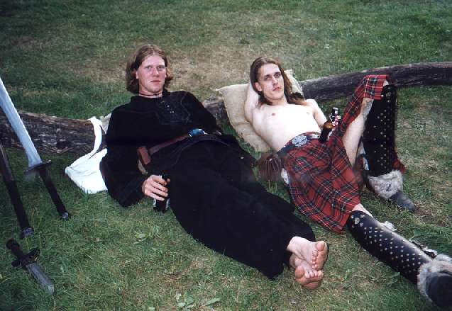 03-35-Kampfpause.jpg (45970 Byte)