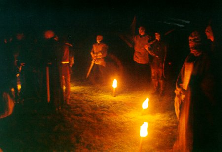 Finsternis_Ritual3.jpg (23433 Byte)