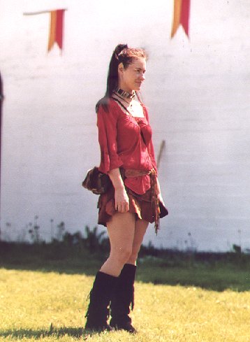 01-20-NicoleKender.jpg (33096 Byte)